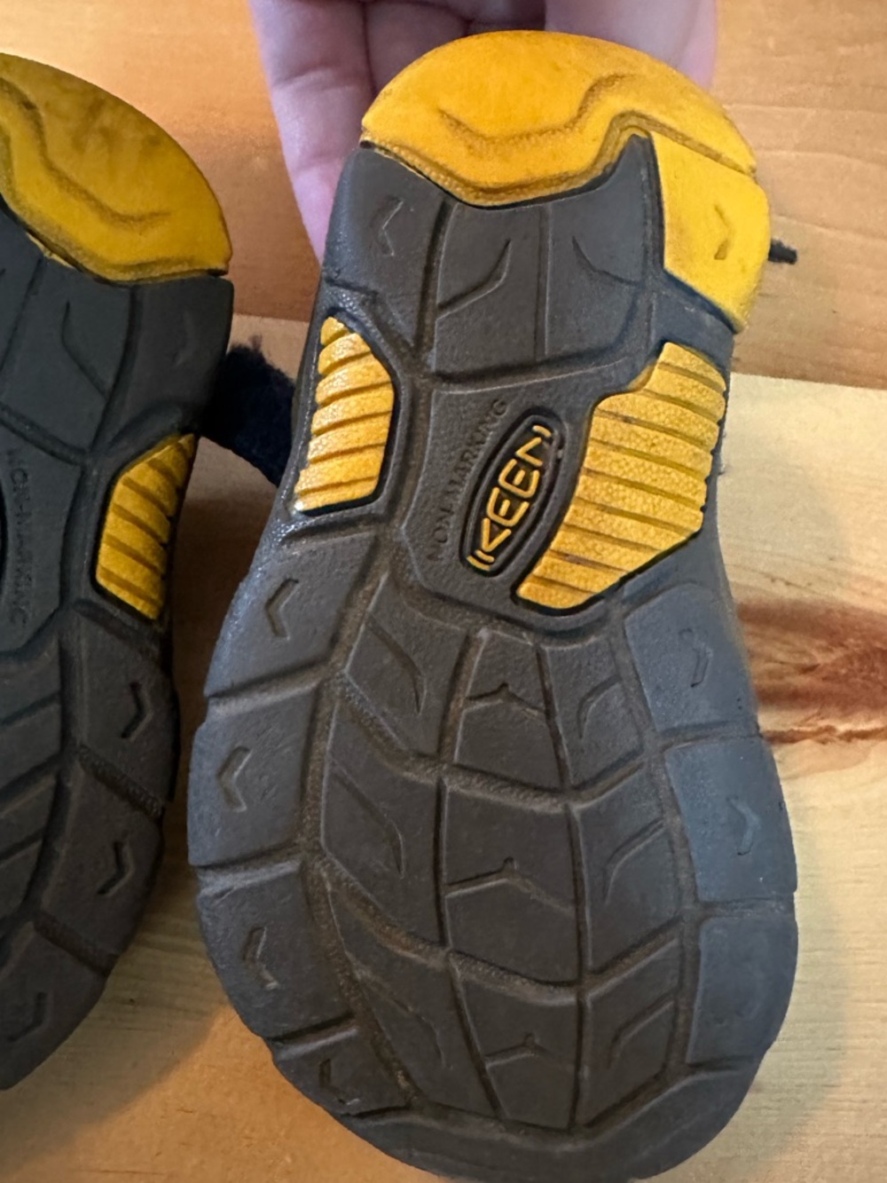 Keen Toddler Size Six Sandal Watershoe - Picture 4 of 6